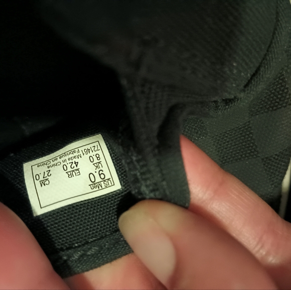 Vans - Picture 5 of 5